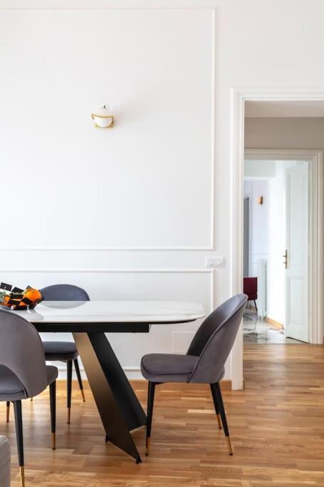 Sjr Luxury Apartment Trevi Fountain Roma Exterior foto